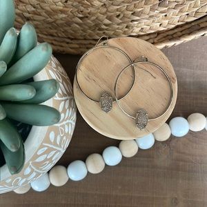 Elora Gold Hoop Earing